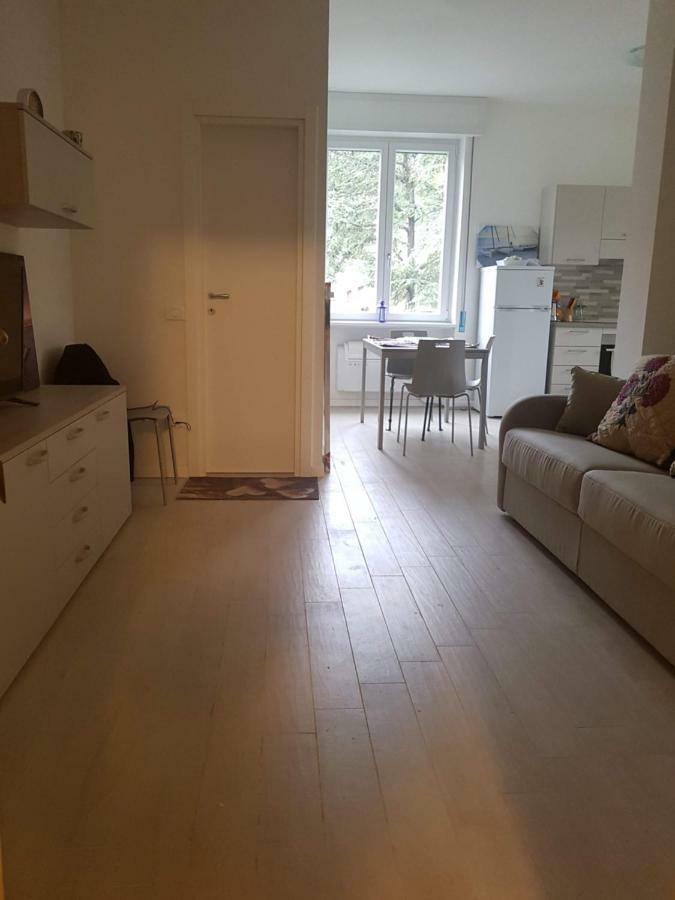 Olivia New Apt With - Ac モンテロッソ・アル・マーレ エクステリア 写真