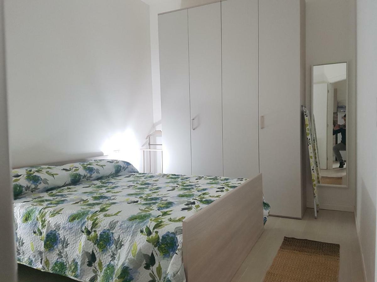 Olivia New Apt With - Ac モンテロッソ・アル・マーレ エクステリア 写真